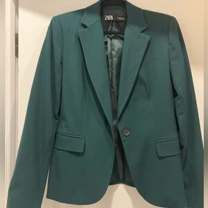 Zara slim-cut suit. Size 6.